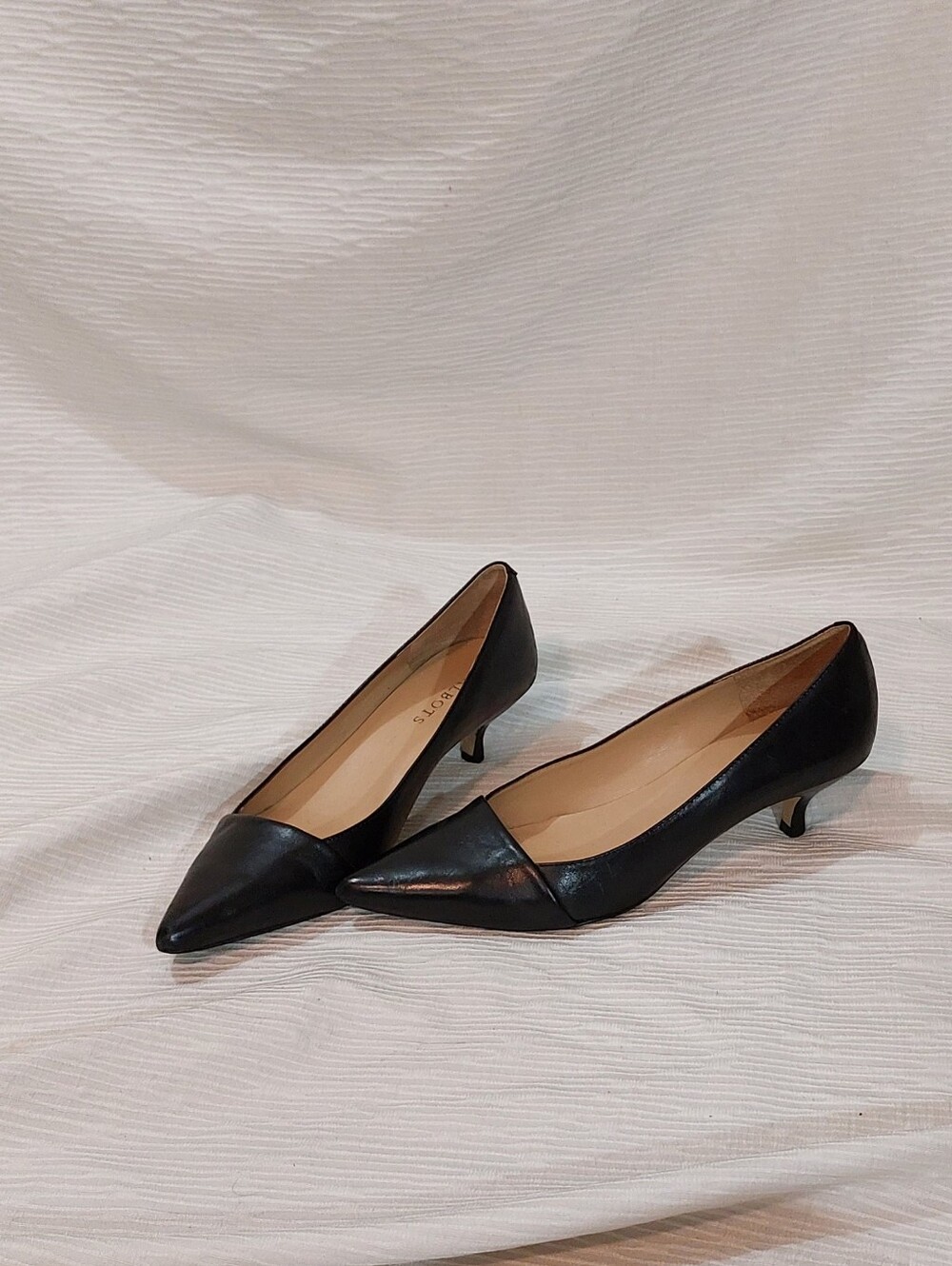 Talbots Black Pointed-Toe Low Heel Pumps 9AA